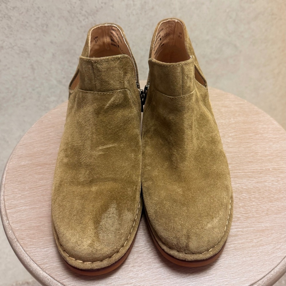 Hush Puppies 9.5 Mazin Cayto Green Earthy Boho Casual Utility‎ Suede Ankle Boots